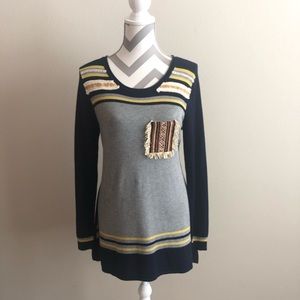 Altar’d State Sweater M EUC